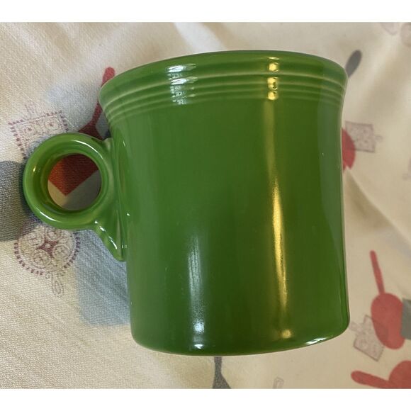 Fiestaware Shamrock Classic Ring Handle 10.4oz Mug - Picture 2 of 6